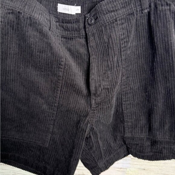 Onia Jumbo Corduroy Expedition Shorts in Black size large - Picture 2 of 5
